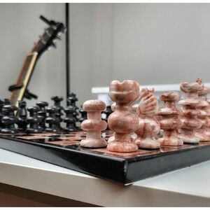 Handmade Marble/Onyx Black/White Chess Set 32 Carved Pieces 10x10